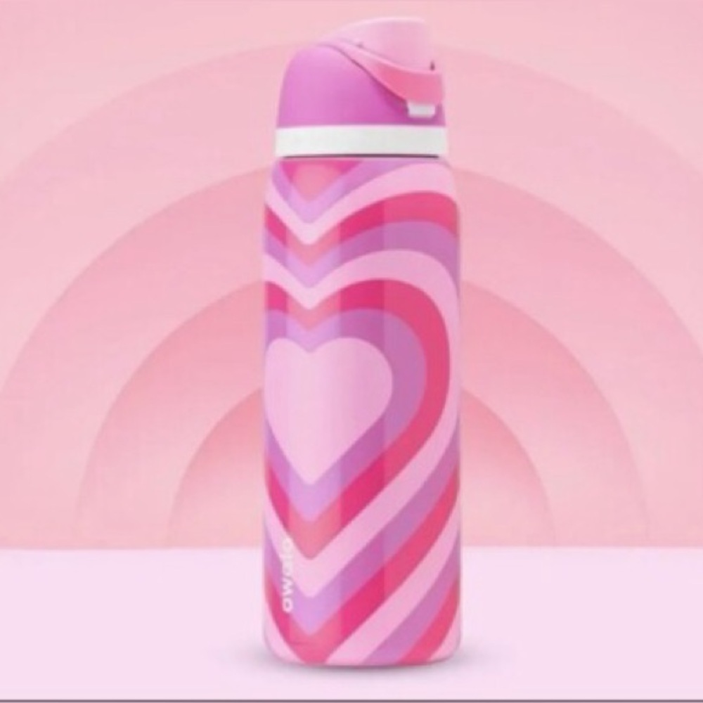 NEW Limited Edition Owala I <3 U Valentine’s Day Pink FreeSip Water Bottle 40 oz